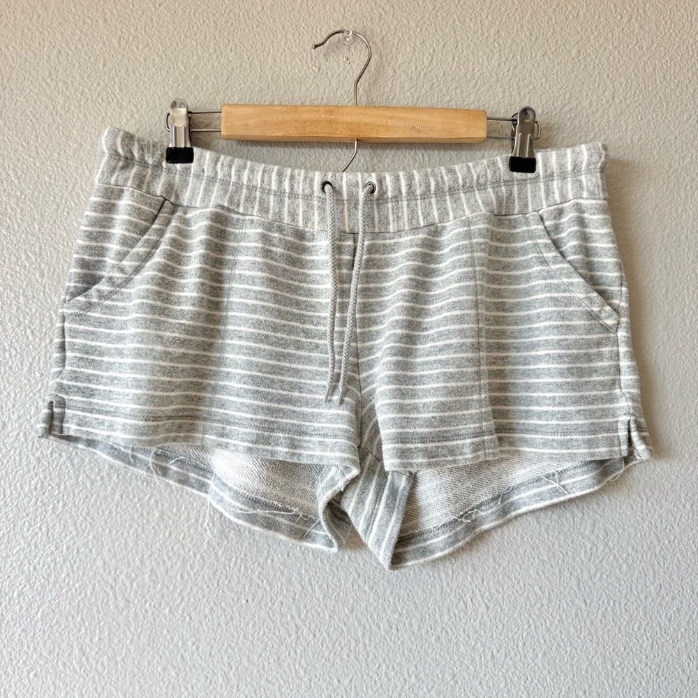 Banana Republic Sweat Shorts Y2K - Picture 1 of 8